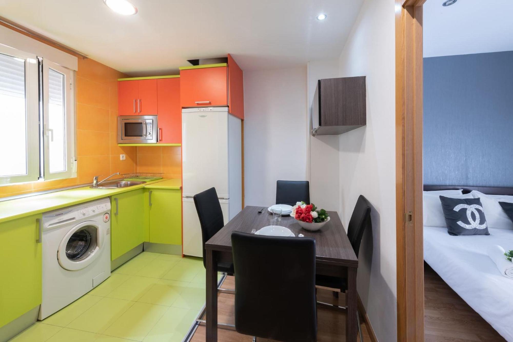 Apartamentos Day Madrid Ildefonso Centro Gran Via Sol Malasana Ngoại thất bức ảnh