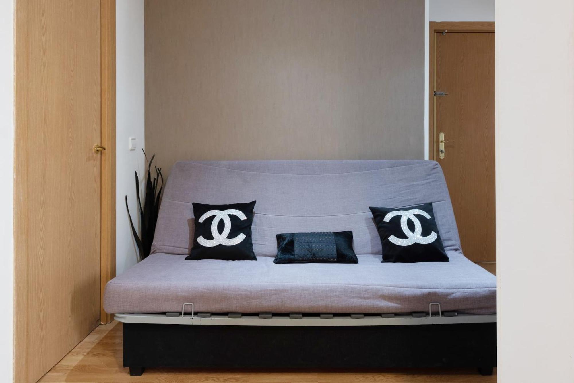 Apartamentos Day Madrid Ildefonso Centro Gran Via Sol Malasana Ngoại thất bức ảnh